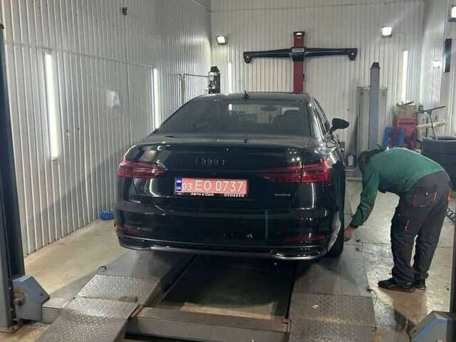 Черный Ауди А6, объемом двигателя 2 л и пробегом 42 тыс. км за 33000 $, фото 23 на Automoto.ua