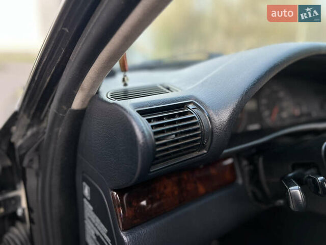 Черный Ауди А6, объемом двигателя 2.77 л и пробегом 331 тыс. км за 3350 $, фото 30 на Automoto.ua