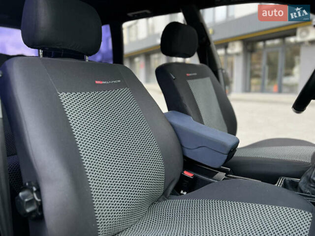 Черный Ауди А6, объемом двигателя 2.77 л и пробегом 331 тыс. км за 3350 $, фото 25 на Automoto.ua