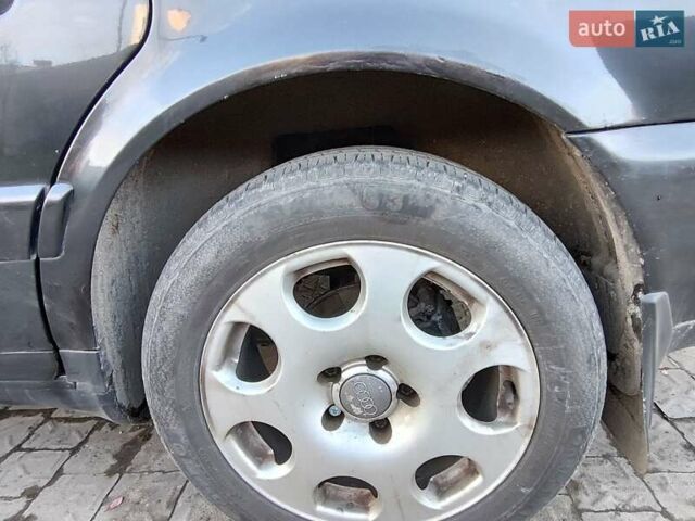 Черный Ауди А6, объемом двигателя 2.8 л и пробегом 350 тыс. км за 3600 $, фото 15 на Automoto.ua