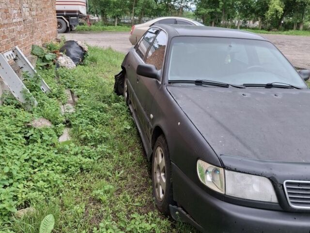 Черный Ауди А6, объемом двигателя 2.5 л и пробегом 230 тыс. км за 1200 $, фото 4 на Automoto.ua