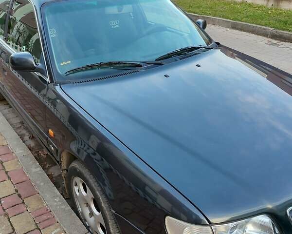 Черный Ауди А6, объемом двигателя 2.8 л и пробегом 350 тыс. км за 3600 $, фото 1 на Automoto.ua