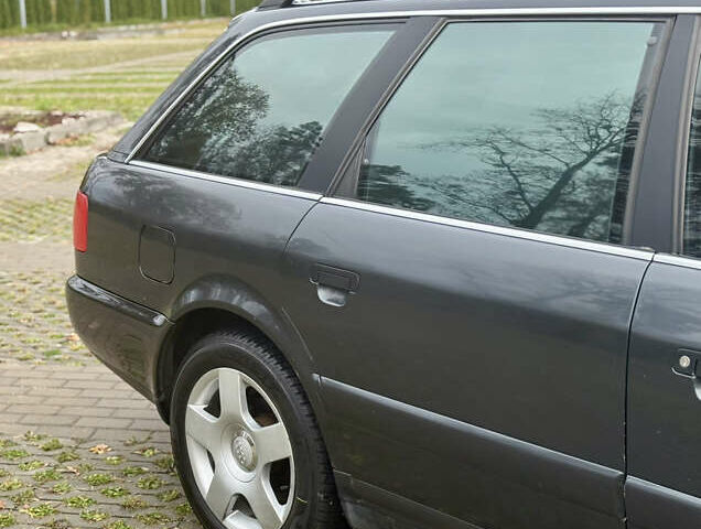 Черный Ауди А6, объемом двигателя 2.6 л и пробегом 273 тыс. км за 3500 $, фото 15 на Automoto.ua