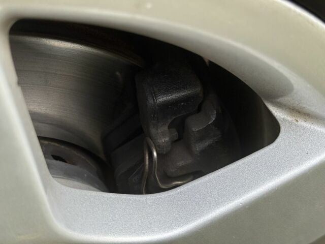 Ауді А6 1997 у Харкові на Automoto.ua Чорний Ауді А6, об'ємом двигуна 2.6 л та пробігом 273 тис. км за 3500 $, фото 9 на Automoto.ua