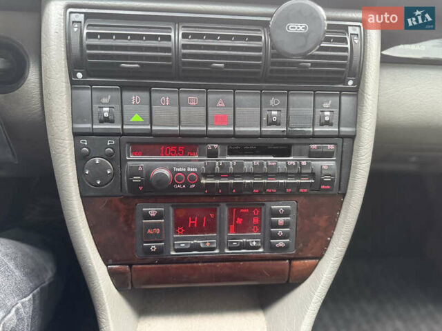 Черный Ауди А6, объемом двигателя 2.6 л и пробегом 273 тыс. км за 3500 $, фото 40 на Automoto.ua