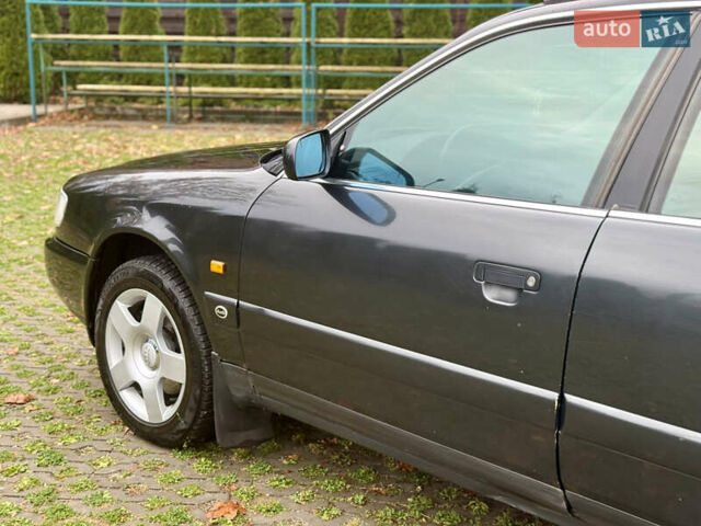 Черный Ауди А6, объемом двигателя 2.6 л и пробегом 273 тыс. км за 3500 $, фото 9 на Automoto.ua