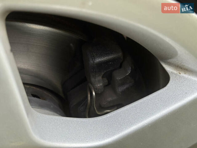 Черный Ауди А6, объемом двигателя 2.6 л и пробегом 273 тыс. км за 3500 $, фото 22 на Automoto.ua