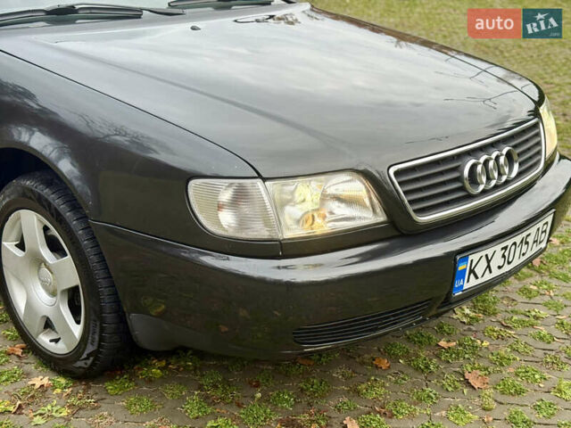 Черный Ауди А6, объемом двигателя 2.6 л и пробегом 273 тыс. км за 3500 $, фото 2 на Automoto.ua