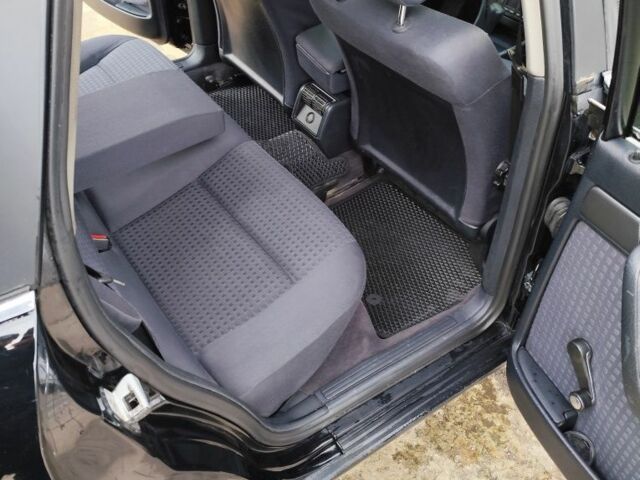 Чорний Ауді А6, об'ємом двигуна 2.5 л та пробігом 405 тис. км за 4000 $, фото 19 на Automoto.ua