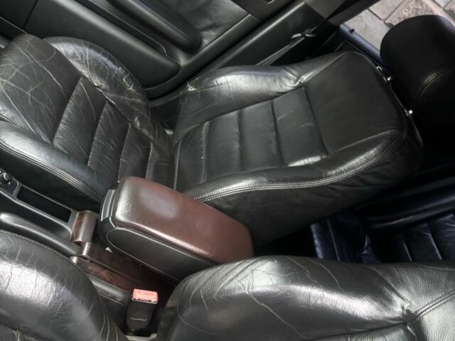 Черный Ауди А6, объемом двигателя 2.5 л и пробегом 380 тыс. км за 3850 $, фото 6 на Automoto.ua