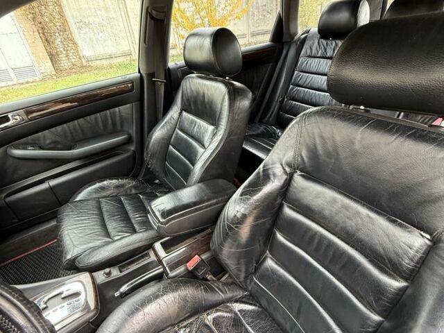 Черный Ауди А6, объемом двигателя 2.5 л и пробегом 250 тыс. км за 3300 $, фото 4 на Automoto.ua