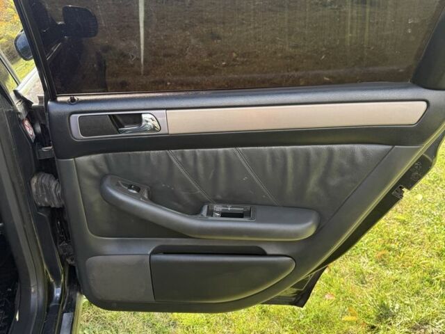 Черный Ауди А6, объемом двигателя 2.5 л и пробегом 350 тыс. км за 3699 $, фото 17 на Automoto.ua