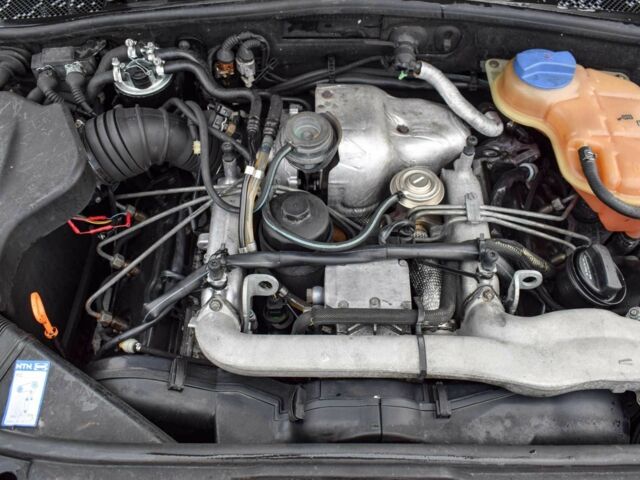 Чорний Ауді А6, об'ємом двигуна 2.5 л та пробігом 345 тис. км за 4200 $, фото 14 на Automoto.ua