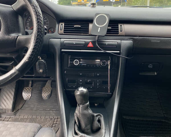 Ауді А6 1999 у Києві на Automoto.ua Чорний Ауді А6, об'ємом двигуна 1.78 л та пробігом 430 тис. км за 4500 $, фото 5 на Automoto.ua