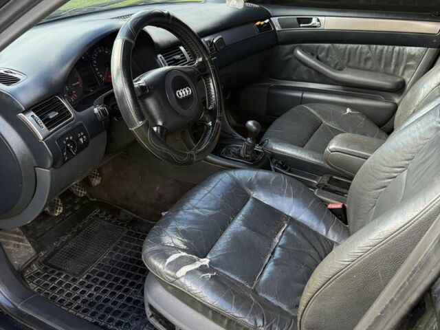 Черный Ауди А6, объемом двигателя 2.5 л и пробегом 350 тыс. км за 3699 $, фото 10 на Automoto.ua