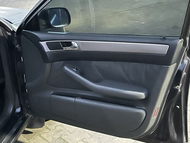 Черный Ауди А6, объемом двигателя 2.5 л и пробегом 380 тыс. км за 1999 $, фото 14 на Automoto.ua