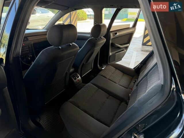 Чорний Ауді А6, об'ємом двигуна 2.5 л та пробігом 190 тис. км за 4500 $, фото 28 на Automoto.ua