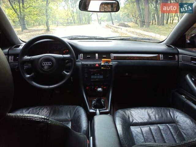 Черный Ауди А6, объемом двигателя 2.5 л и пробегом 357 тыс. км за 4799 $, фото 14 на Automoto.ua