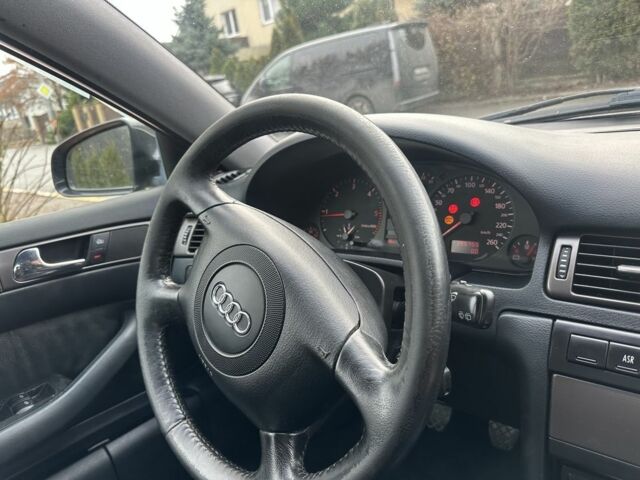 Черный Ауди А6, объемом двигателя 2.5 л и пробегом 300 тыс. км за 1500 $, фото 14 на Automoto.ua