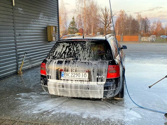 Черный Ауди А6, объемом двигателя 2.5 л и пробегом 212 тыс. км за 3550 $, фото 1 на Automoto.ua