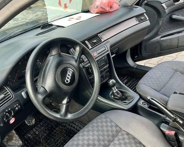 Чорний Ауді А6, об'ємом двигуна 2.5 л та пробігом 345 тис. км за 3200 $, фото 5 на Automoto.ua