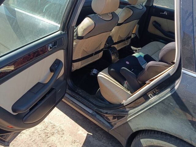 Чорний Ауді А6, об'ємом двигуна 2.5 л та пробігом 460 тис. км за 3600 $, фото 2 на Automoto.ua