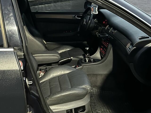 Черный Ауди А6, объемом двигателя 2.5 л и пробегом 380 тыс. км за 1999 $, фото 15 на Automoto.ua