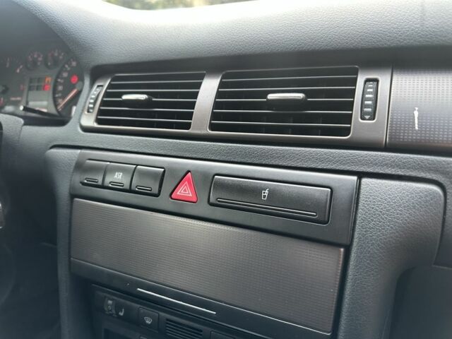 Черный Ауди А6, объемом двигателя 2.5 л и пробегом 300 тыс. км за 1500 $, фото 15 на Automoto.ua