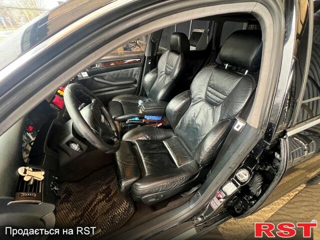 Черный Ауди А6, объемом двигателя 2.5 л и пробегом 380 тыс. км за 4750 $, фото 9 на Automoto.ua