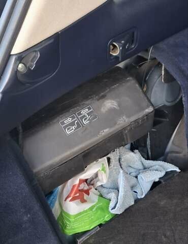 Черный Ауди А6, объемом двигателя 2.5 л и пробегом 383 тыс. км за 4650 $, фото 7 на Automoto.ua