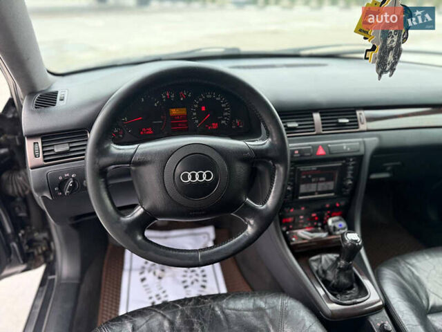 Черный Ауди А6, объемом двигателя 2.5 л и пробегом 376 тыс. км за 3999 $, фото 13 на Automoto.ua