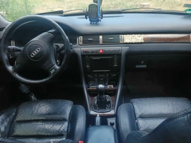 Черный Ауди А6, объемом двигателя 2.4 л и пробегом 333 тыс. км за 5500 $, фото 2 на Automoto.ua