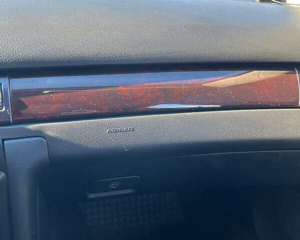 Черный Ауди А6, объемом двигателя 2.5 л и пробегом 268 тыс. км за 4000 $, фото 7 на Automoto.ua