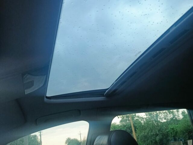 Черный Ауди А6, объемом двигателя 2.4 л и пробегом 333 тыс. км за 5500 $, фото 5 на Automoto.ua