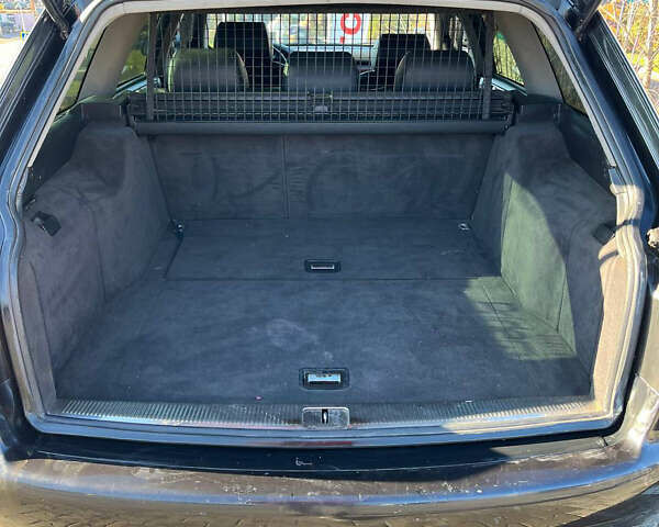 Черный Ауди А6, объемом двигателя 2.5 л и пробегом 268 тыс. км за 4000 $, фото 13 на Automoto.ua