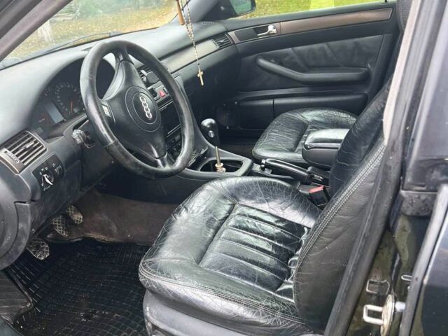 Чорний Ауді А6, об'ємом двигуна 2.5 л та пробігом 290 тис. км за 4000 $, фото 2 на Automoto.ua