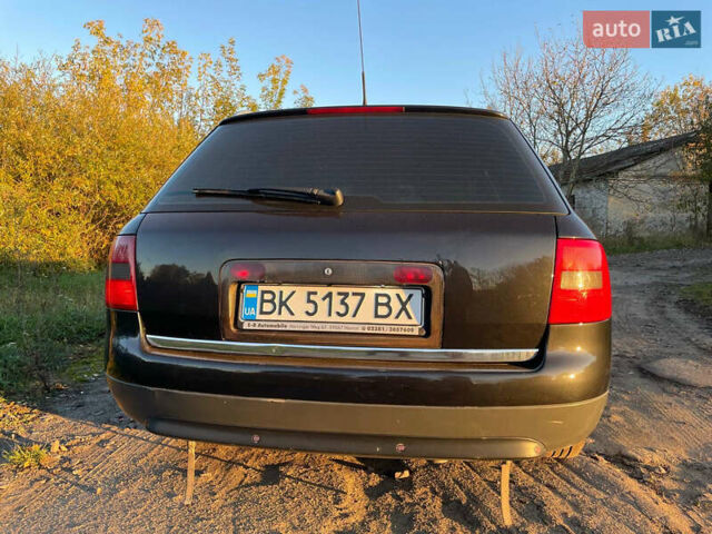 Черный Ауди А6, объемом двигателя 2.5 л и пробегом 384 тыс. км за 4800 $, фото 3 на Automoto.ua