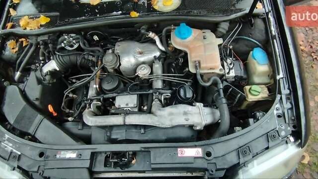 Черный Ауди А6, объемом двигателя 2.5 л и пробегом 320 тыс. км за 4100 $, фото 7 на Automoto.ua