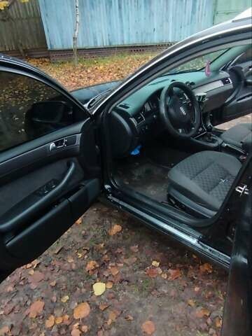 Черный Ауди А6, объемом двигателя 2.5 л и пробегом 320 тыс. км за 4100 $, фото 4 на Automoto.ua