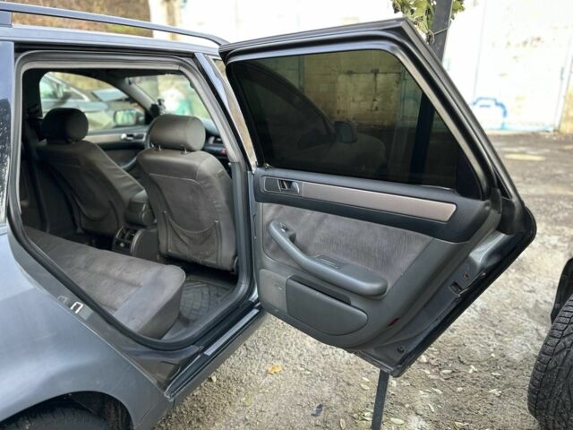 Черный Ауди А6, объемом двигателя 2.5 л и пробегом 460 тыс. км за 1000 $, фото 15 на Automoto.ua