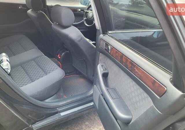 Черный Ауди А6, объемом двигателя 2.5 л и пробегом 463 тыс. км за 4500 $, фото 17 на Automoto.ua