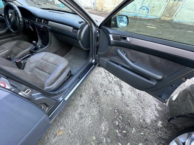 Черный Ауди А6, объемом двигателя 2.5 л и пробегом 460 тыс. км за 1000 $, фото 17 на Automoto.ua