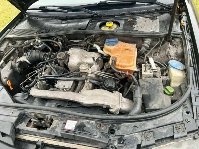 Чорний Ауді А6, об'ємом двигуна 2.5 л та пробігом 290 тис. км за 4000 $, фото 15 на Automoto.ua