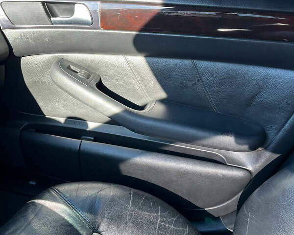 Черный Ауди А6, объемом двигателя 2.5 л и пробегом 268 тыс. км за 4000 $, фото 8 на Automoto.ua