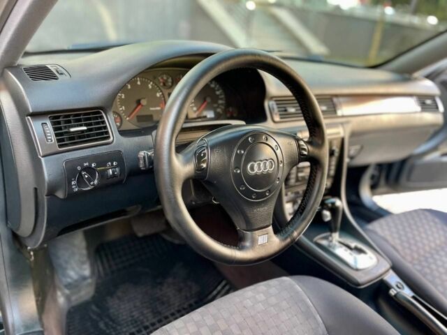 Ауди А6 2001 в Львове на Automoto.ua Черный Ауди А6, объемом двигателя 1.8 л и пробегом 326 тыс. км за 5800 $, фото 10 на Automoto.ua