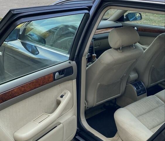 Черный Ауди А6, объемом двигателя 1.9 л и пробегом 325 тыс. км за 2150 $, фото 14 на Automoto.ua