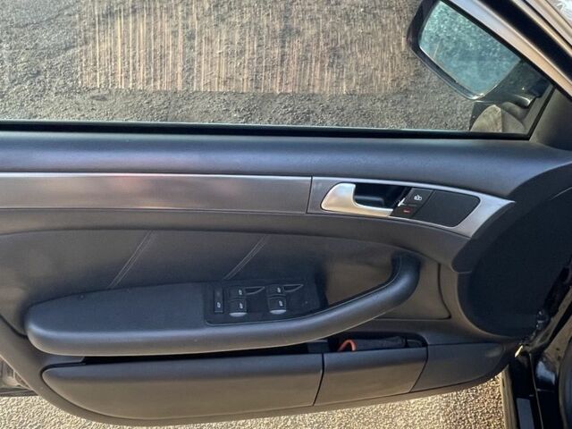 Черный Ауди А6, объемом двигателя 2.5 л и пробегом 364 тыс. км за 3000 $, фото 6 на Automoto.ua