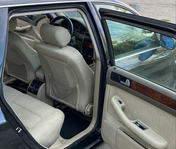 Черный Ауди А6, объемом двигателя 1.9 л и пробегом 325 тыс. км за 2150 $, фото 16 на Automoto.ua