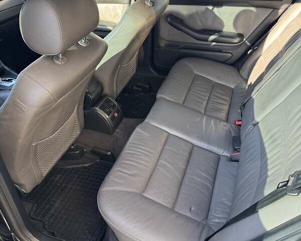 Черный Ауди А6, объемом двигателя 2.5 л и пробегом 296 тыс. км за 5700 $, фото 3 на Automoto.ua