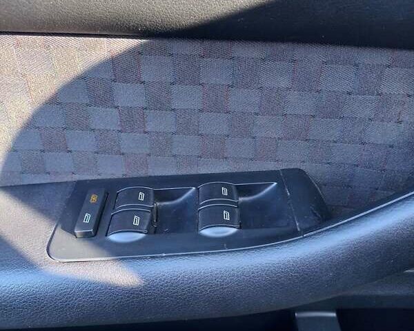 Черный Ауди А6, объемом двигателя 1.9 л и пробегом 369 тыс. км за 5510 $, фото 13 на Automoto.ua